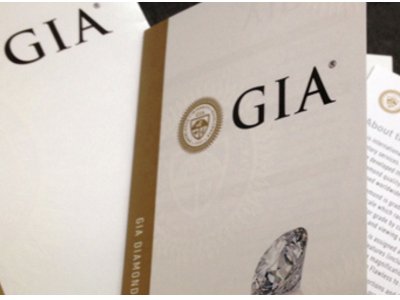 gia证书官网那个是真？