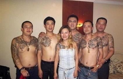 大圈帮的相关小说