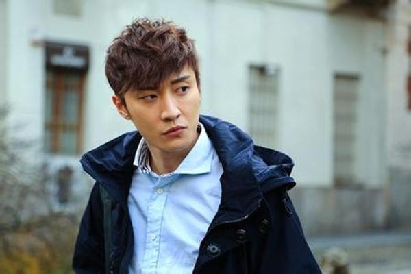 乔任梁因为抑郁症而自杀，抑郁症到底有多可怕，真的无法治疗吗？