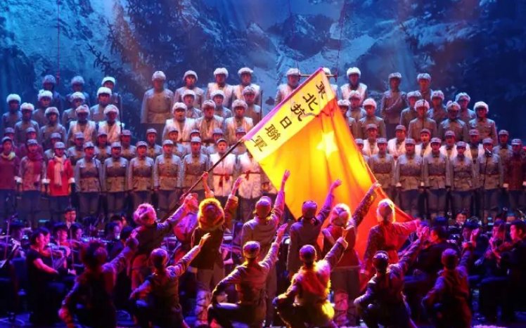 革命人永远是年轻歌词是什么？