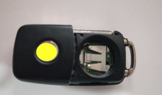 大众速腾2017车钥匙怎么换电池