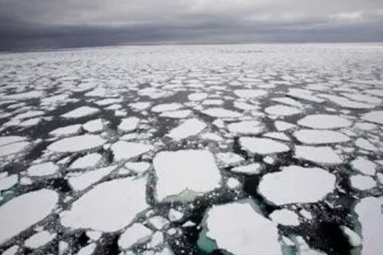 温室效应产生的原因是什么？