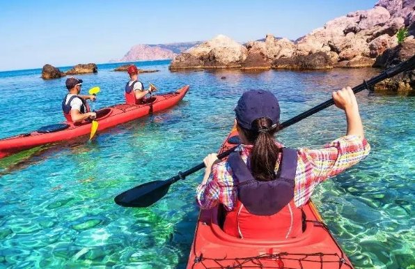 旅游博主是如何做到边赚钱边玩的呢？