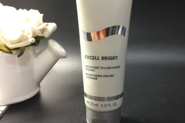 请问最好的男士控油祛痘洗面奶是哪个？