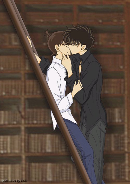 求一张工藤新一和服部平次接吻的图片