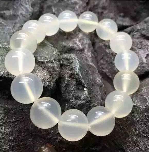 请问一下这是荔枝冻吗？