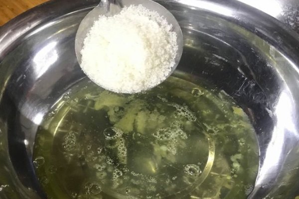 用蛋清打成奶油状，我这个还要多久