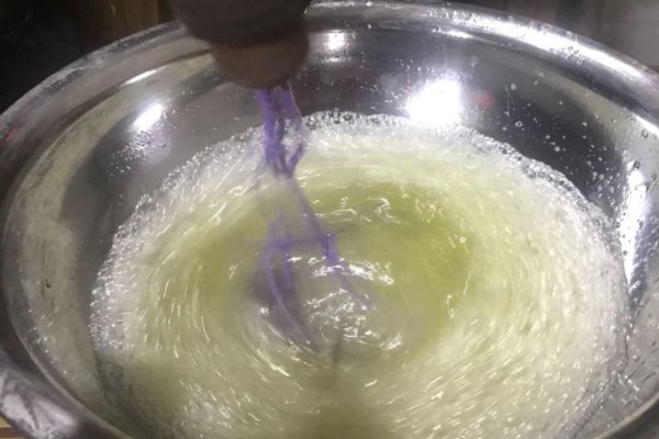 用蛋清打成奶油状，我这个还要多久