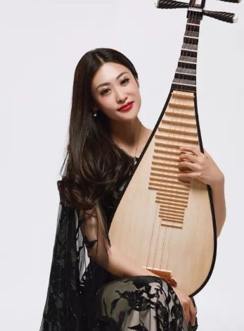 曾称青春都给了周星驰的她，现已39岁的年纪，如今现状如何？