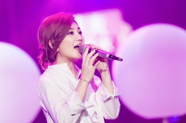 撕心裂肺十大催泪情歌