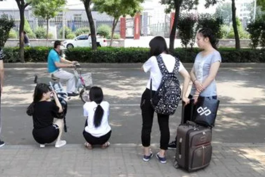 不告而别的意思和含义