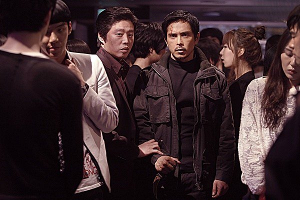 坦纳永·王特拉库的介绍