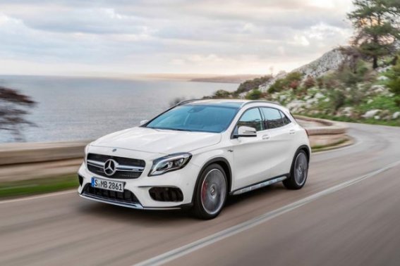 在公交车上英语用in还是on