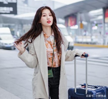 虞书欣排名第一被夸,但杨超越排名第二却被骂,为什么会有这么大的差距呢?