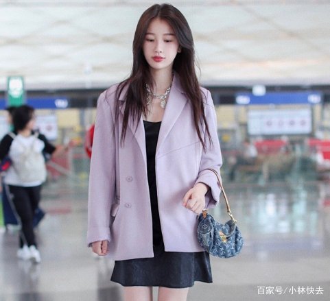 虞书欣排名第一被夸,但杨超越排名第二却被骂,为什么会有这么大的差距呢?