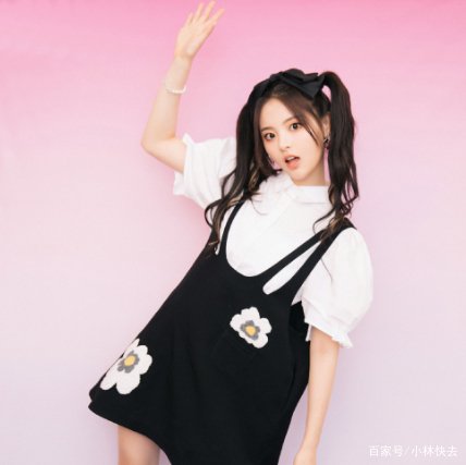 虞书欣排名第一被夸,但杨超越排名第二却被骂,为什么会有这么大的差距呢?