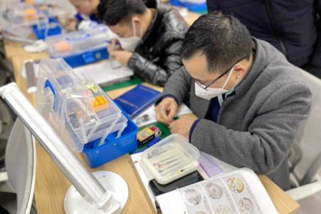 鉴定师资格证怎么考？