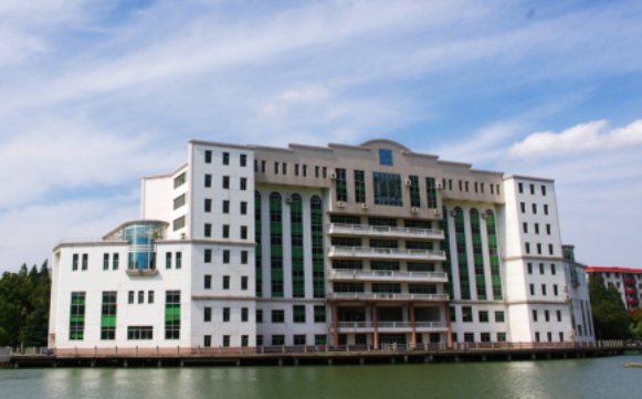 武汉专科大学排名及分数线