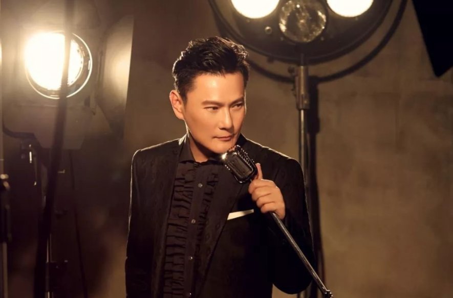 撕心裂肺十大催泪情歌