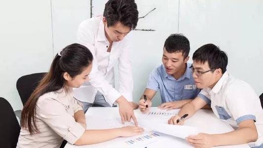 货币银行学和投资银行学有什么不同?