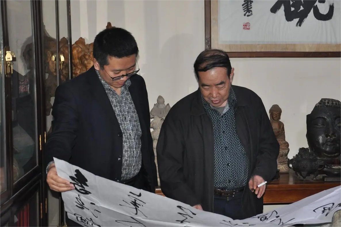 “答案在风中飘扬”出自哪里?