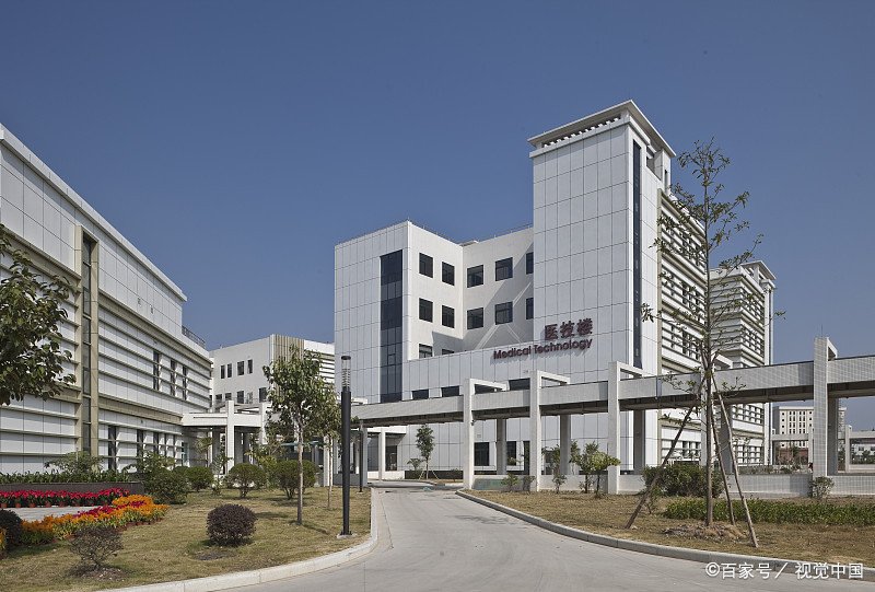 成都华西医院门诊停诊，具体怎么回事呢？