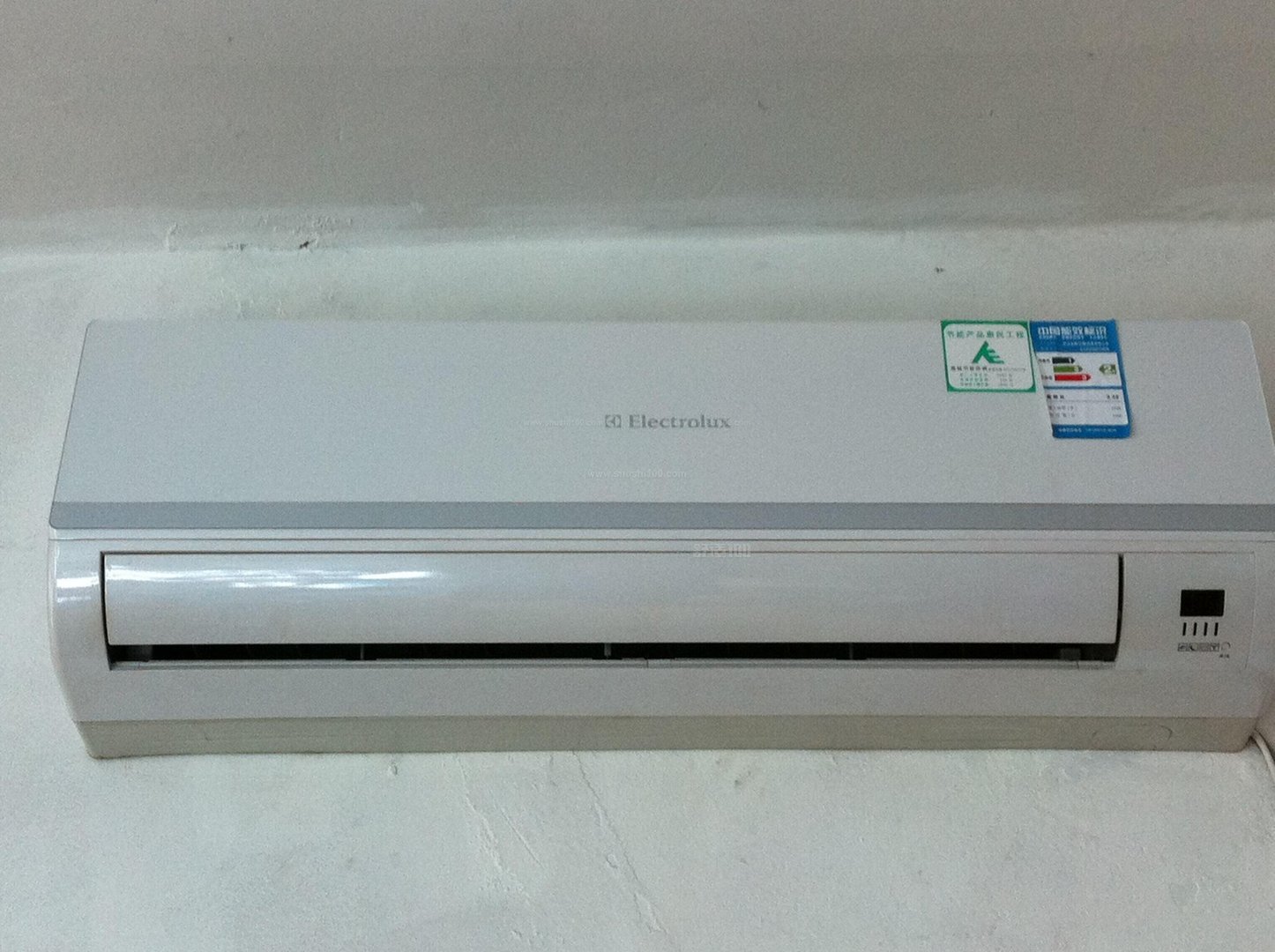 伊莱克斯空调室内机显示故障代码E6是什么原因？