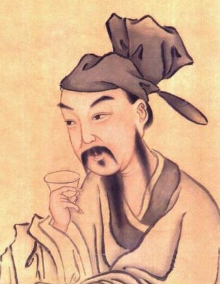 倚楼听风雨,淡看江湖路的上一句是什么？