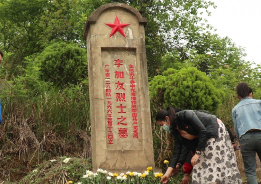 李加友烈士怎么牺牲的？