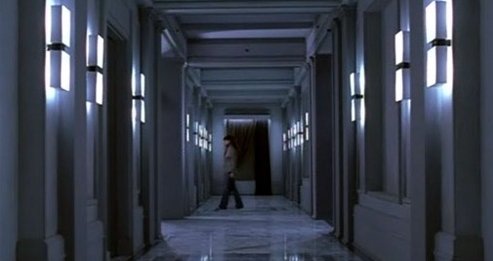 9人禁闭室的介绍