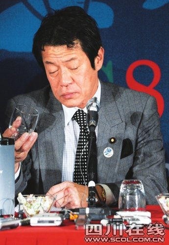 中川昭一的突然猝死