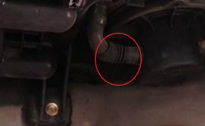 路虎神行者2座椅扶手怎么拆