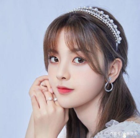 虞书欣排名第一被夸，但杨超越排名第二却被骂，为什么会有这么大的差距呢？