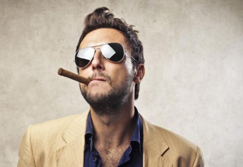 不学无术的意思