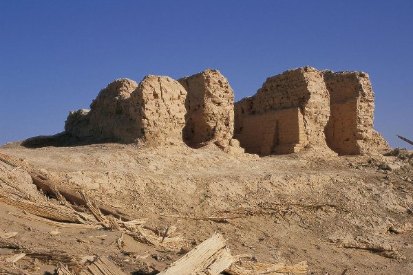 楼兰古国消失的原因是什么