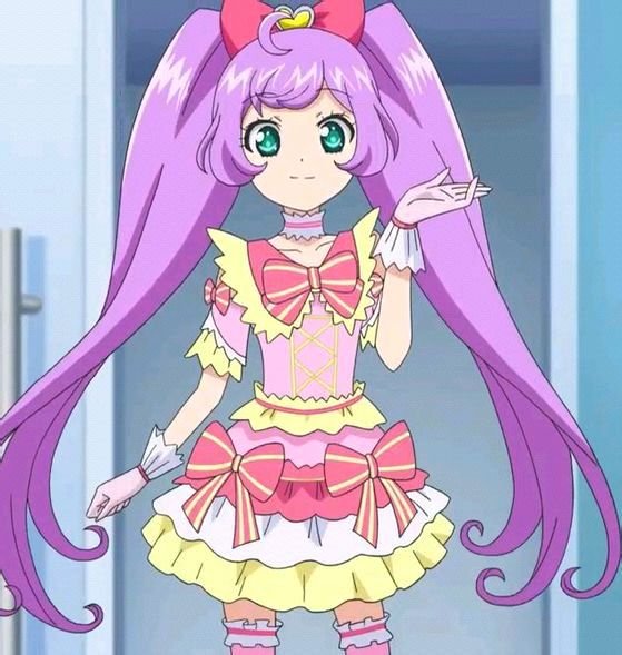 有双马尾的动漫人物，最好是女主角。