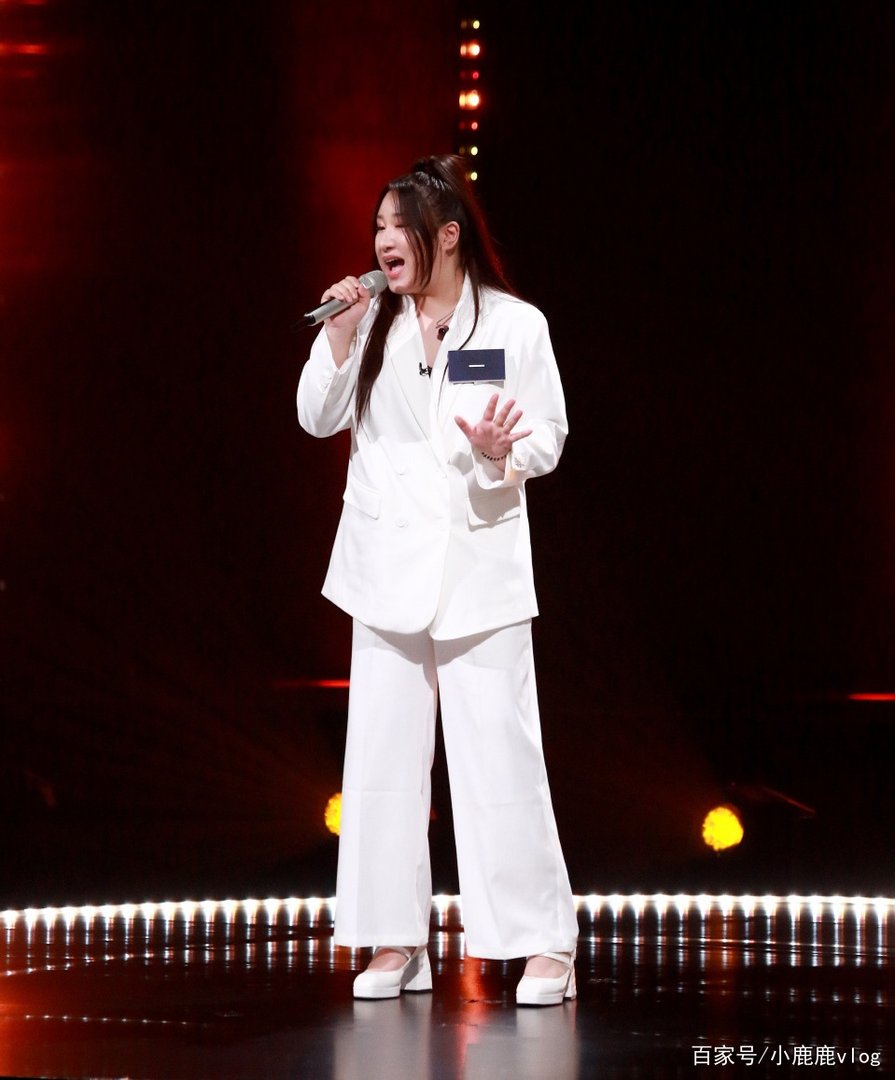 锤娜丽莎曾经那么的苗条,为什么现在长得这么胖?这几年经历了什么?