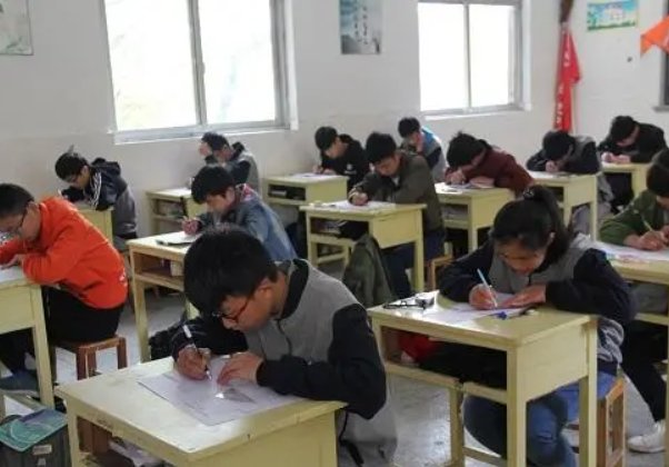 2023年中专录取分数线