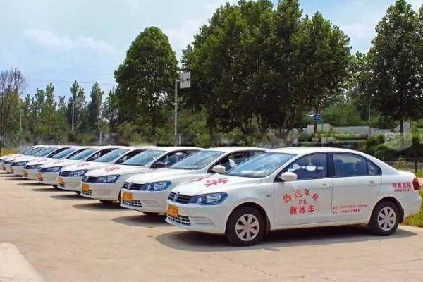 荣安驾校怎样？