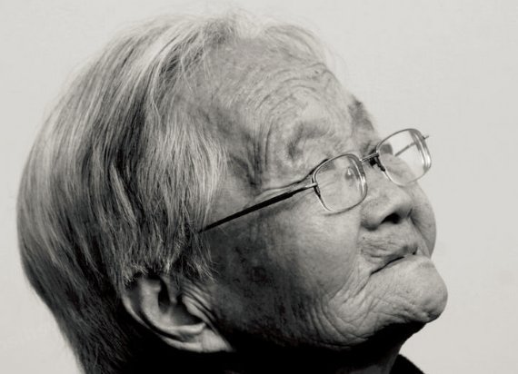 年逾八旬的意思是什么？