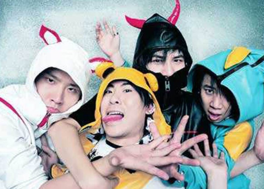 花儿乐队解散后几个成员都做了什么？