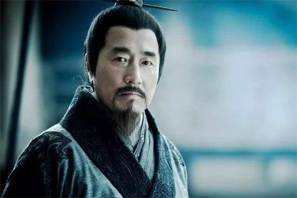 古人总说“家法伺候”，“家法”一词究竟是什么意思？