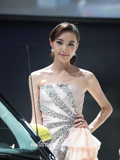 小爸爸里面的米露求照片多发几张