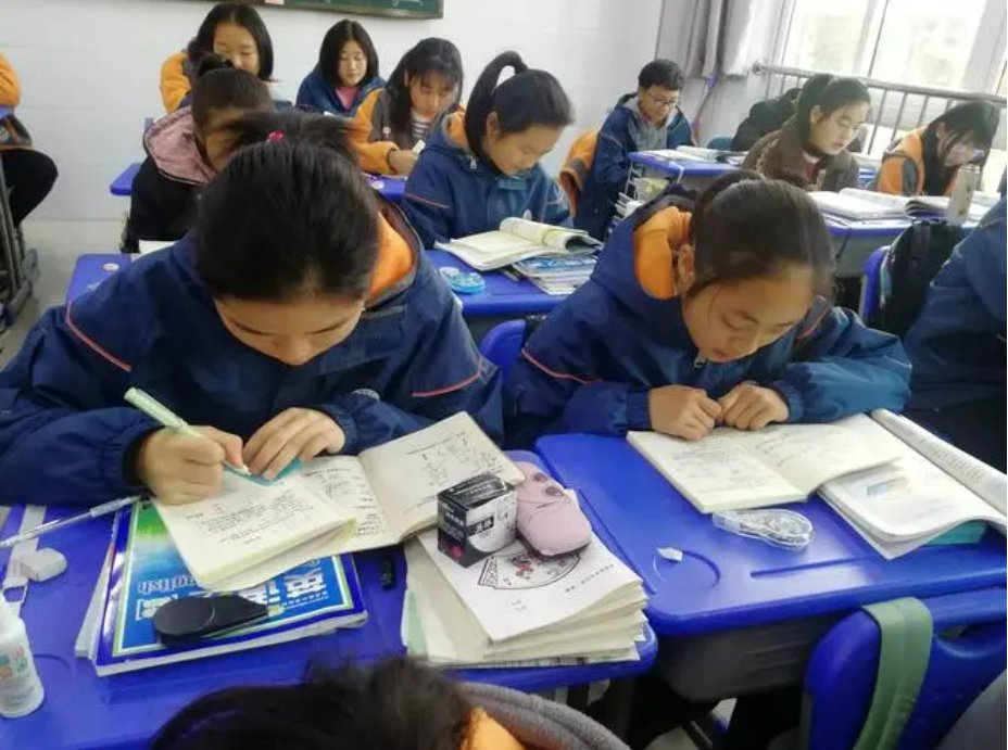 绝处逢生的意思