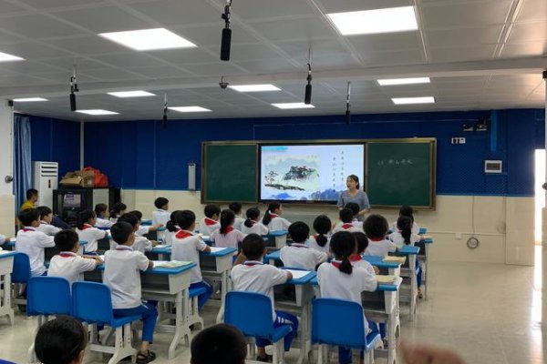 李白斗酒诗百篇原文及翻译