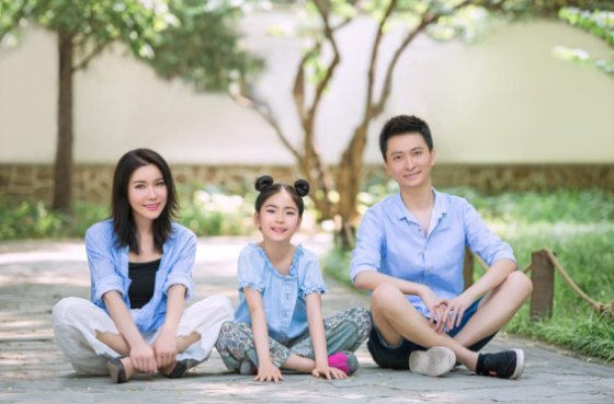 歌词:妈妈我爱你,歌声送给你,让你永远快乐,这是一首什么歌的歌词？