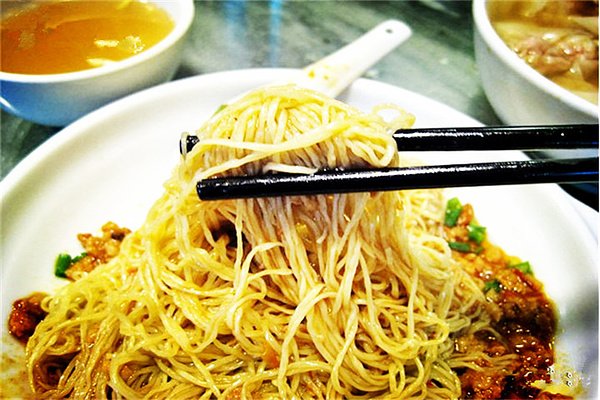 为什么广东人的“竹升面”开到哪里都有人吃?