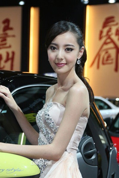 小爸爸里面的米露求照片多发几张