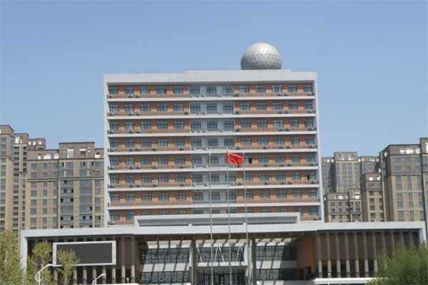 郑州一中有几个校区？