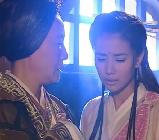 周芷若的师傅是谁